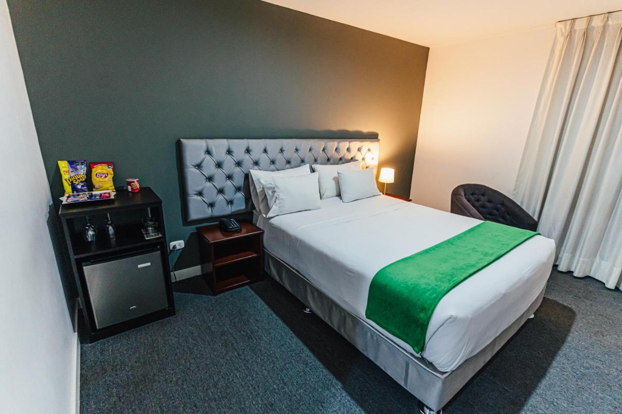 Hotel Hacienda Lima Norte エクステリア 写真