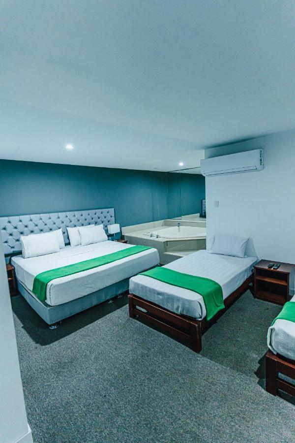 Hotel Hacienda Lima Norte エクステリア 写真